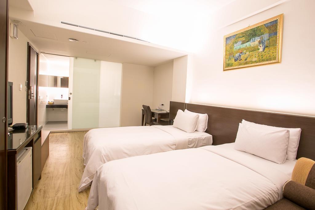 Huang Shin Business Hotel-Chung Kang Taichung Exterior foto