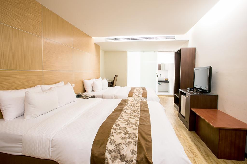 Huang Shin Business Hotel-Chung Kang Taichung Exterior foto