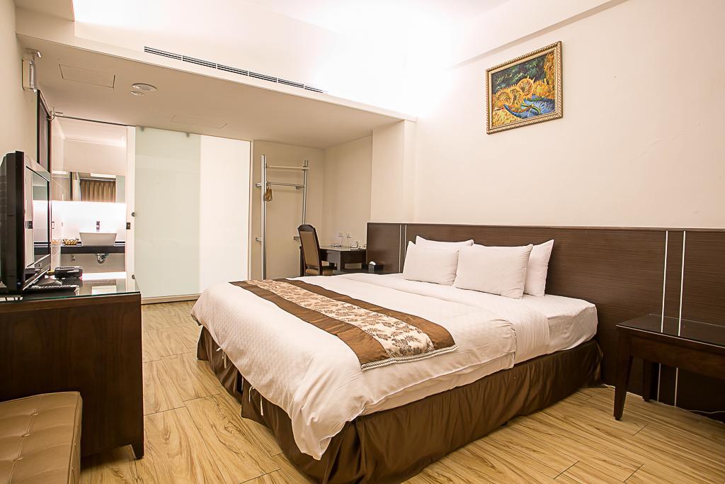 Huang Shin Business Hotel-Chung Kang Taichung Exterior foto